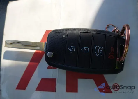 2018 Kia Sorento 2.4L Lx from USA, damaged, VIN 5XYPG4A31JG347830